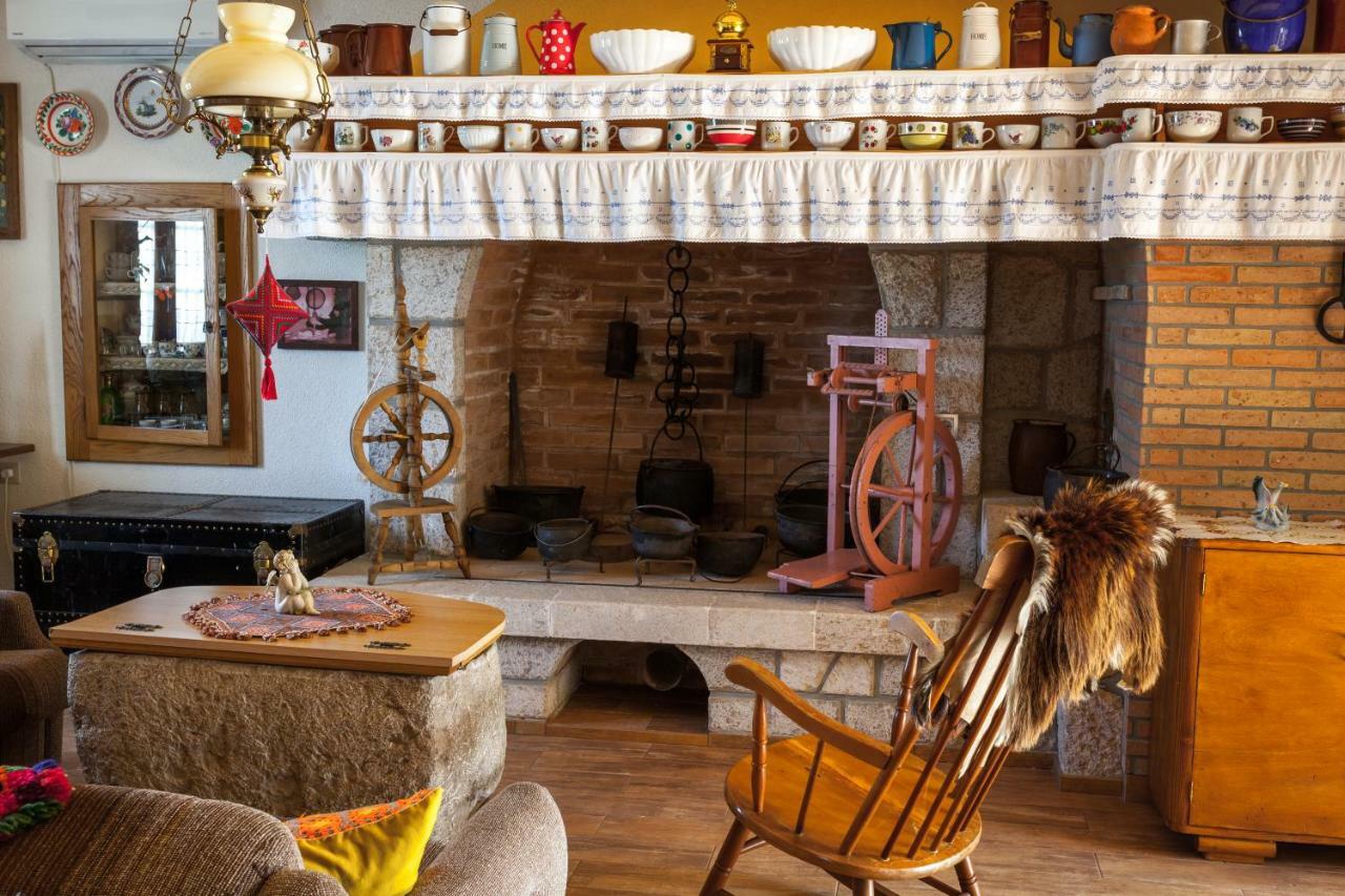 Country St Anton Villa *